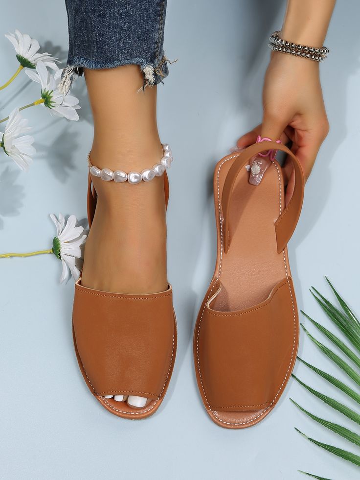 Peep-Toe Flats